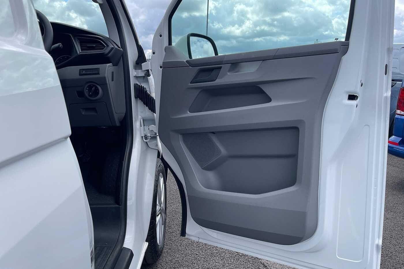 Used Volkswagen Transporter 2024 for sale - 76526965: Photo 50