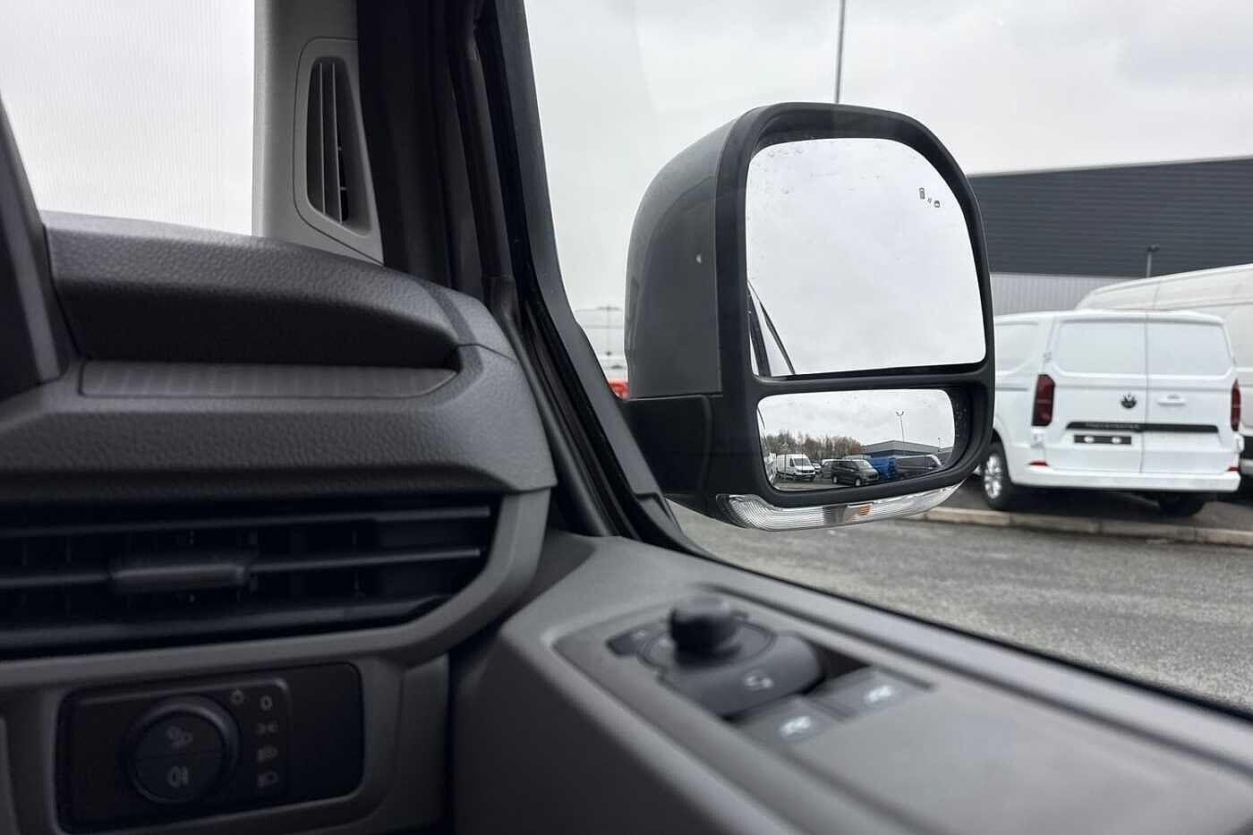 Used Volkswagen Transporter 2025 for sale - 77152640: Photo 18