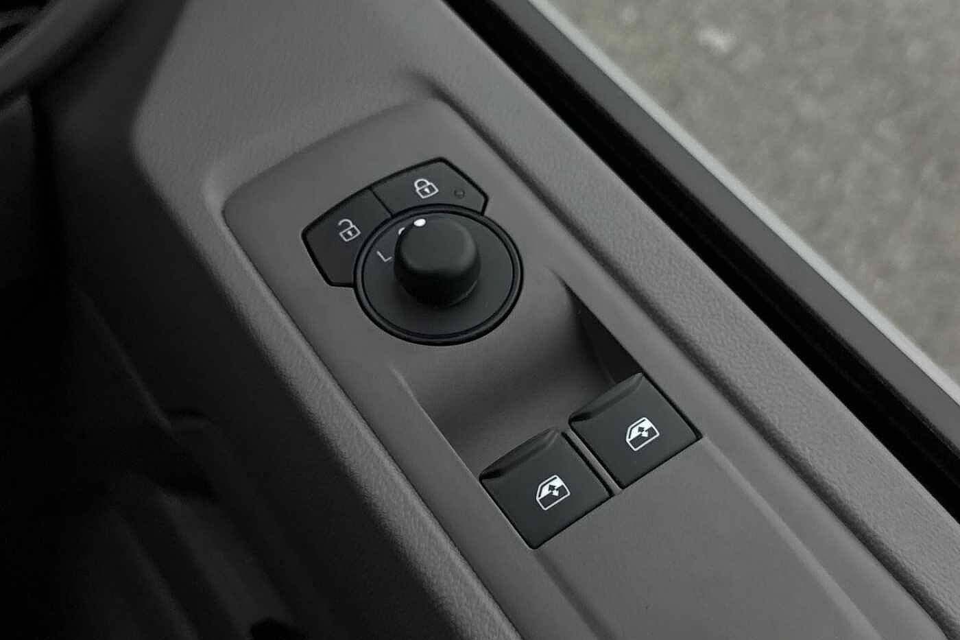 Used Volkswagen Transporter 2025 for sale - 77313061: Photo 39