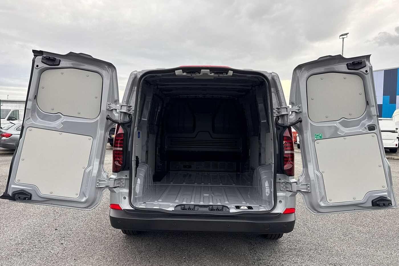 Used Volkswagen Transporter 2025 for sale - 77313061: Photo 9
