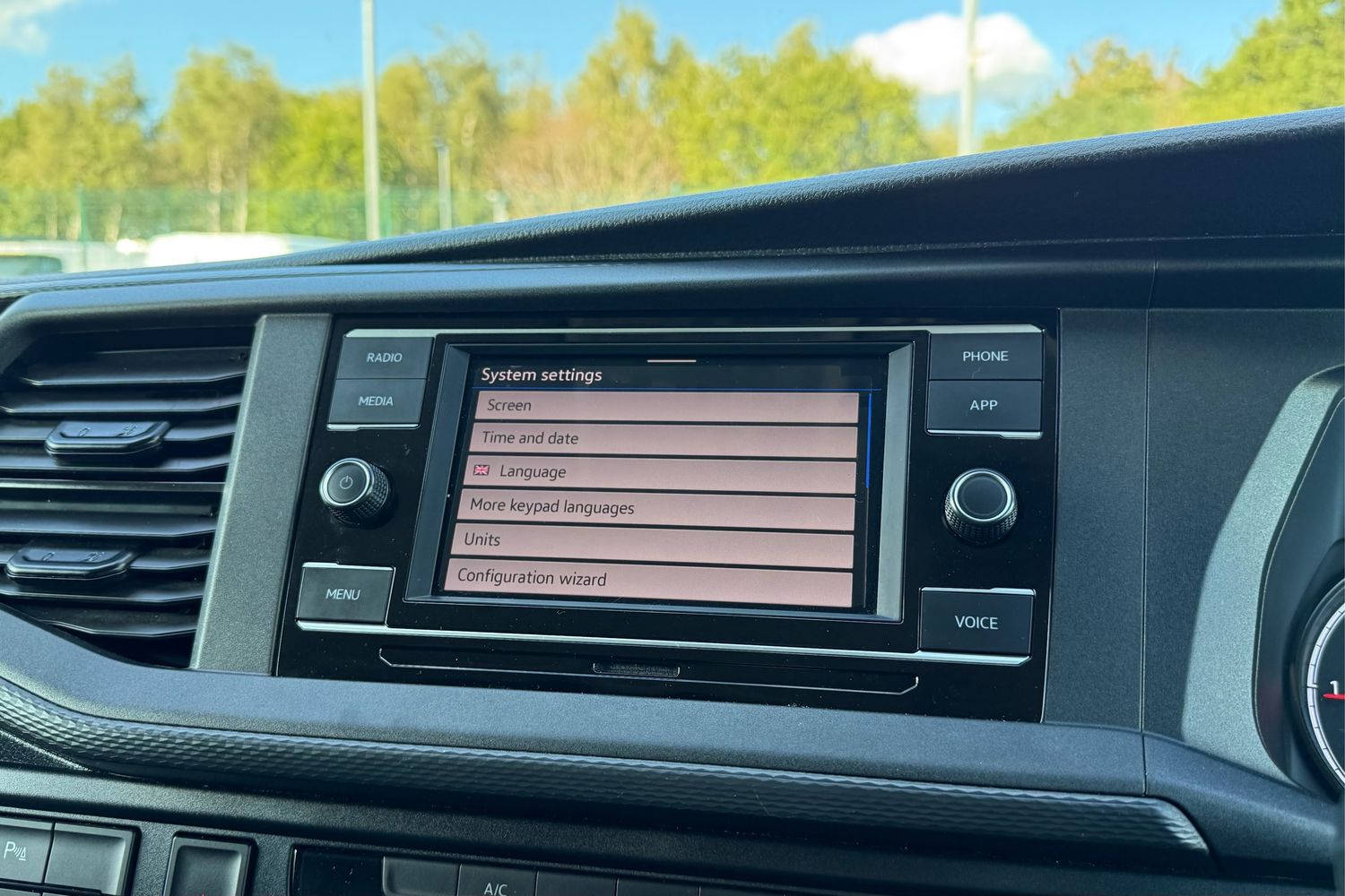 Used Volkswagen Transporter 2024 for sale - 76047271: Photo 48