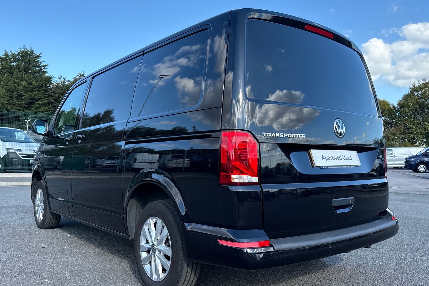 Used Volkswagen Transporter 2024 for sale - 76047271: Photo 8