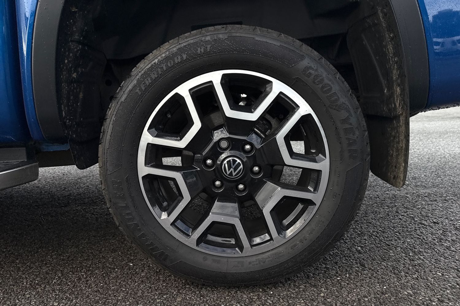 Used Volkswagen Amarok 2024 for sale - 77000800: Photo 12