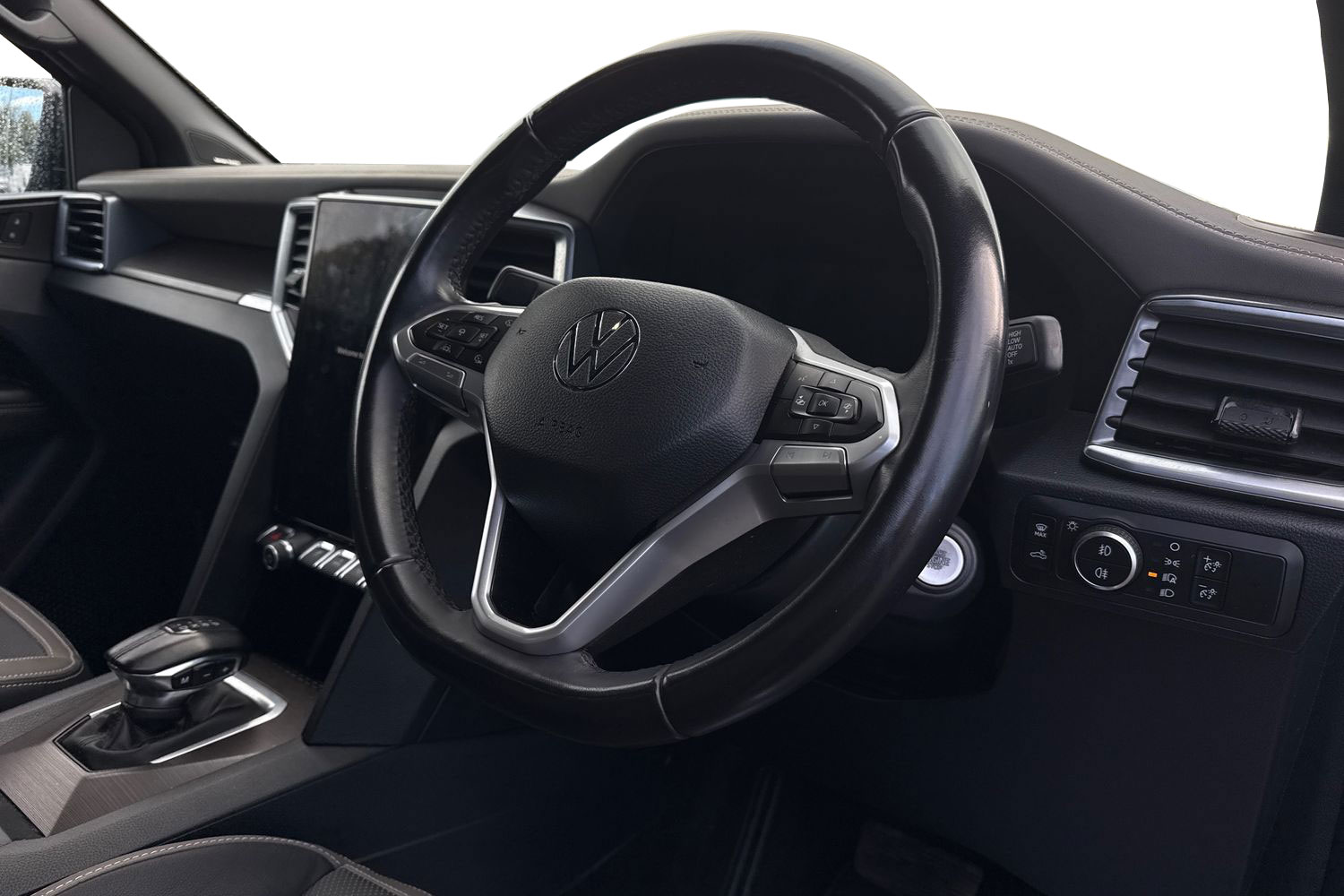 Used Volkswagen Amarok 2024 for sale - 77000800: Photo 14