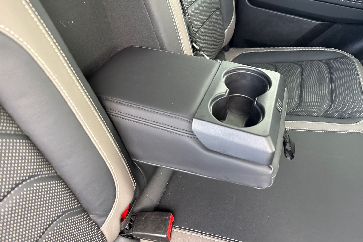 Used Volkswagen Amarok 2024 for sale - 77000800: Photo 34