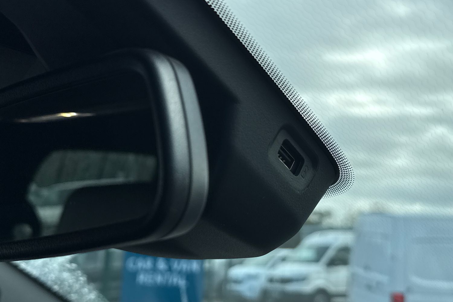 Used Volkswagen Amarok 2024 for sale - 77000800: Photo 41