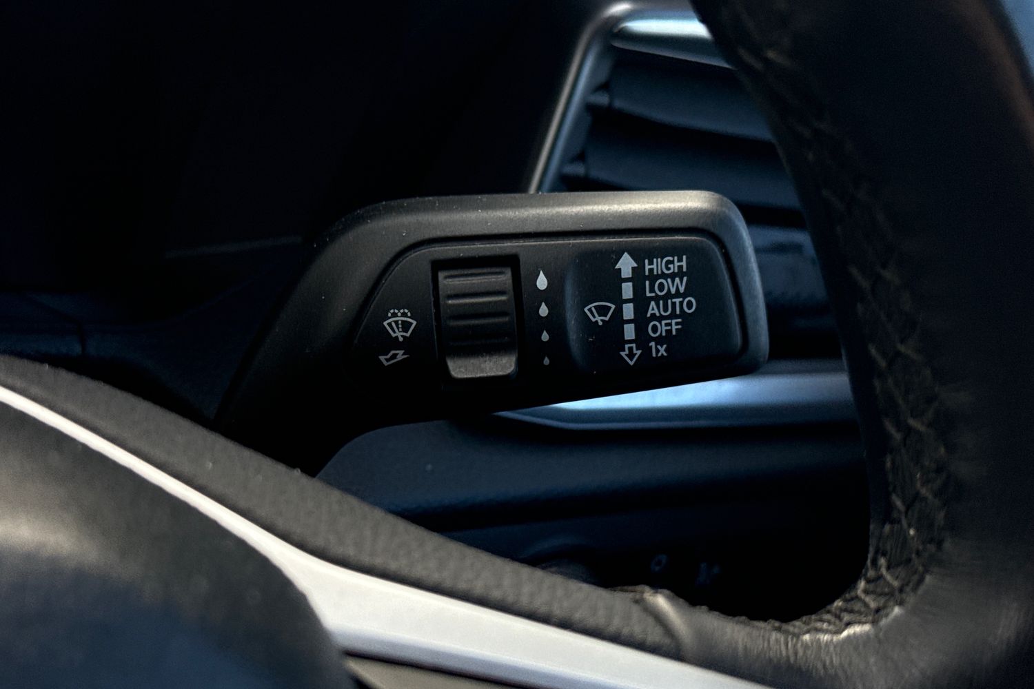 Used Volkswagen Amarok 2024 for sale - 77000800: Photo 47