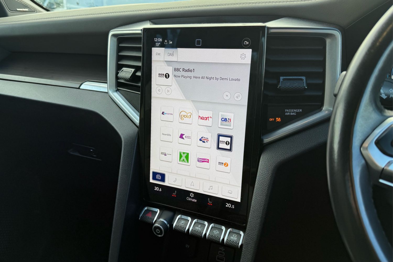 Used Volkswagen Amarok 2024 for sale - 77000800: Photo 51