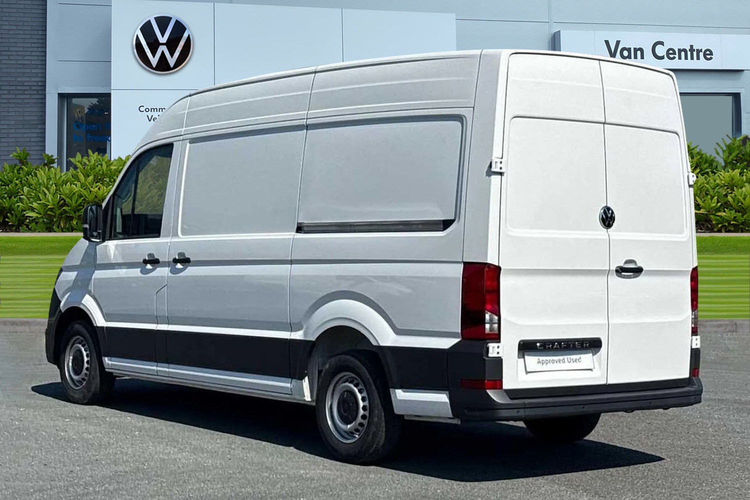 Used Volkswagen Crafter 2025 for sale - 77138844: Photo 2