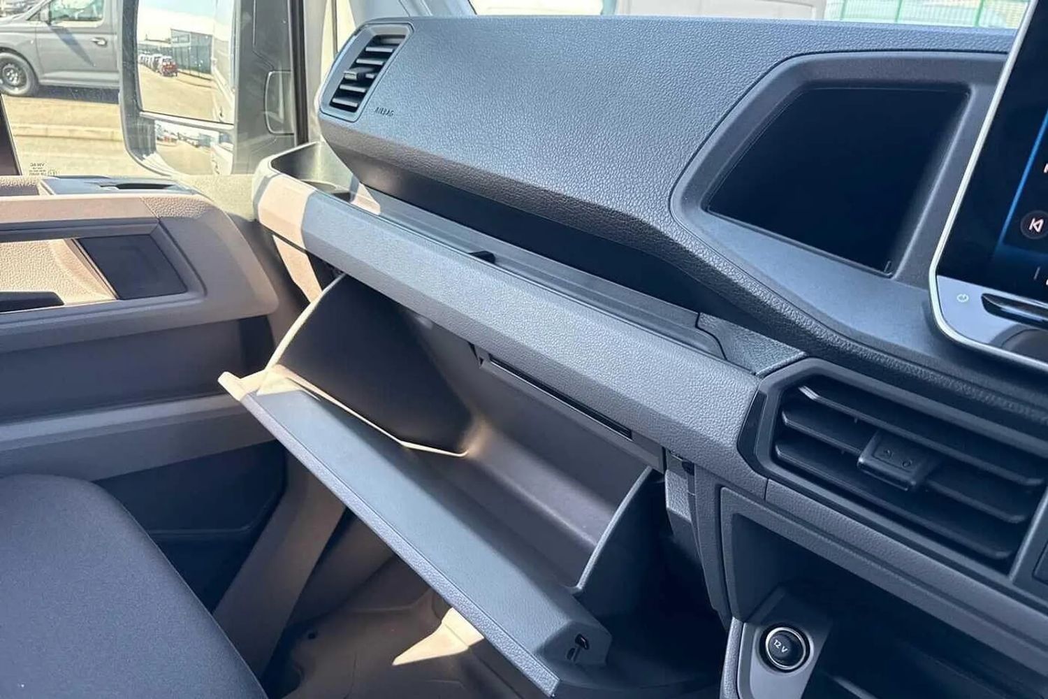 Used Volkswagen Crafter 2025 for sale - 77138904: Photo 36