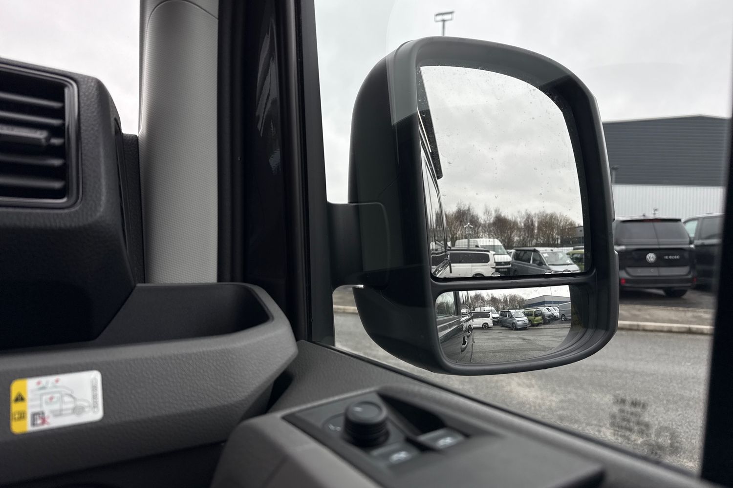 Used Volkswagen California 2024 for sale - 77516944: Photo 21