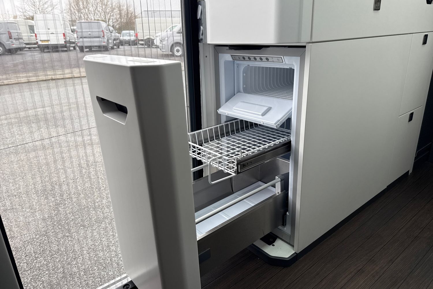 Used Volkswagen California 2024 for sale - 77516944: Photo 41