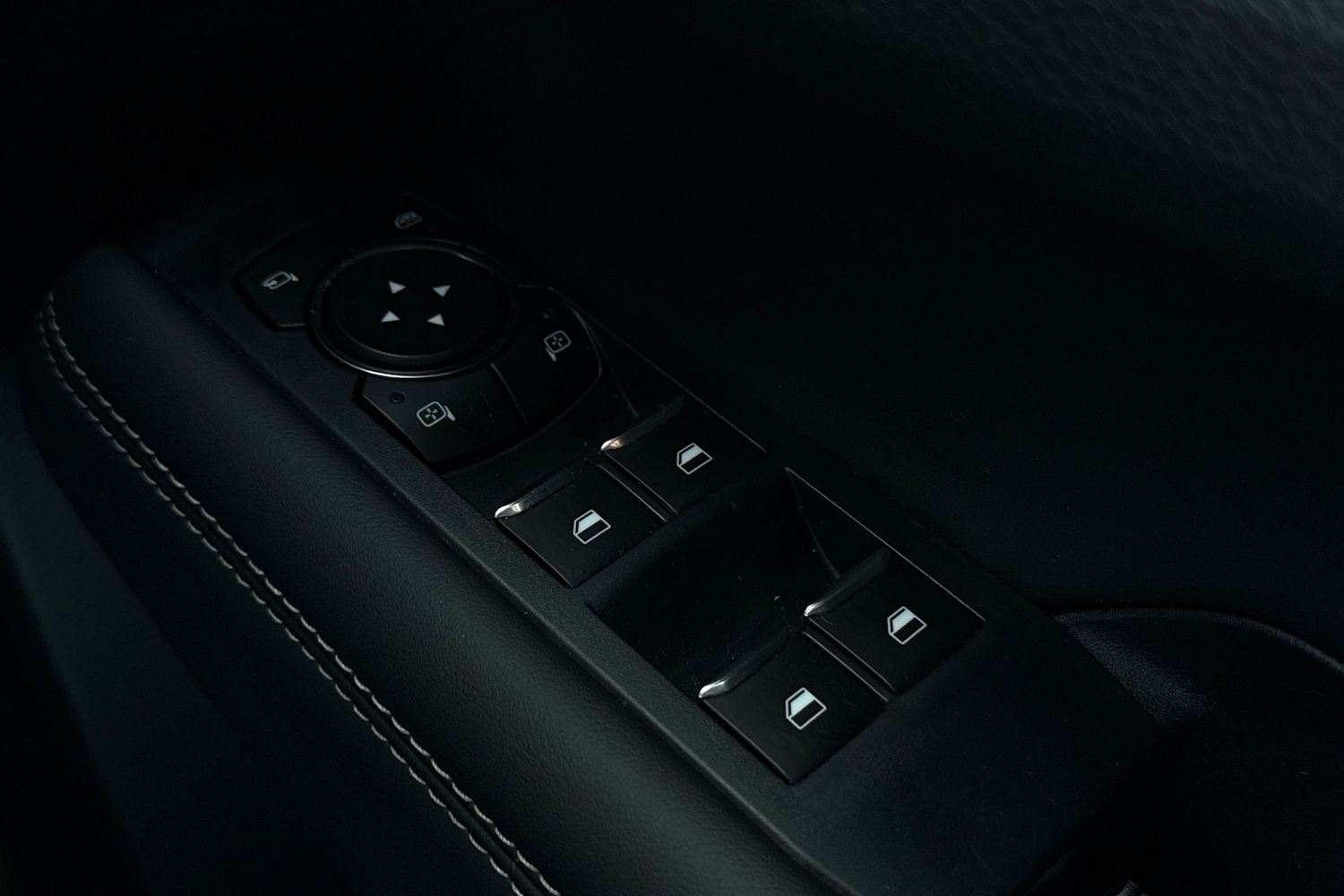 Used Volkswagen Amarok 2024 for sale - 76128472: Photo 38