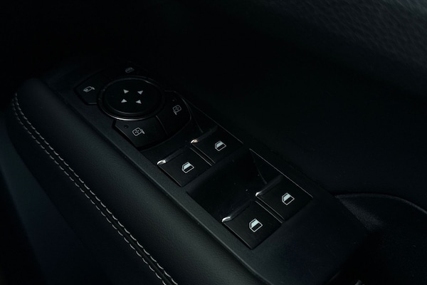 Used Volkswagen Amarok 2024 for sale - 76128472: Photo 38