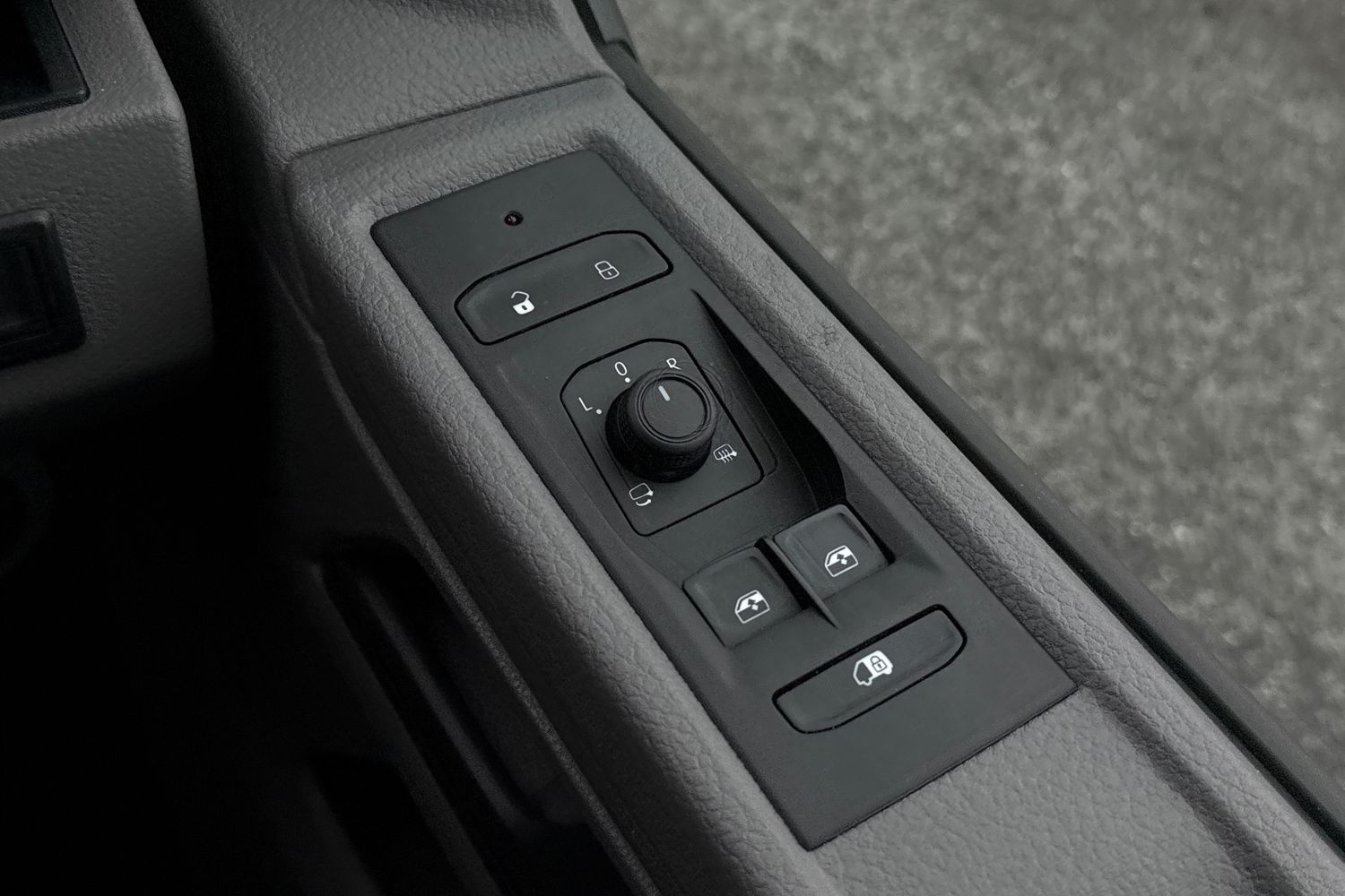 Used Volkswagen Transporter 2024 for sale - 77037326: Photo 42