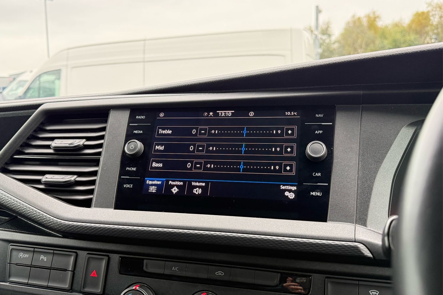 Used Volkswagen Transporter 2024 for sale - 77037326: Photo 53