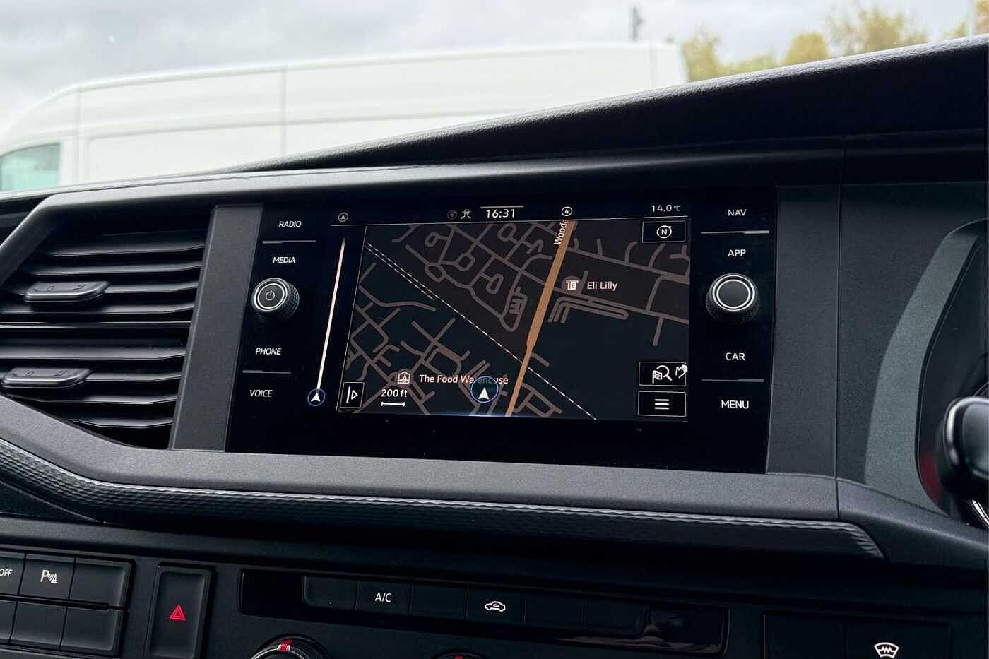 Used Volkswagen Transporter 2024 for sale - 76629988: Photo 50