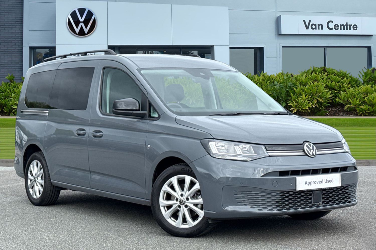 Used Volkswagen Caddy Maxi 2024 for sale - 76047302: Photo 1