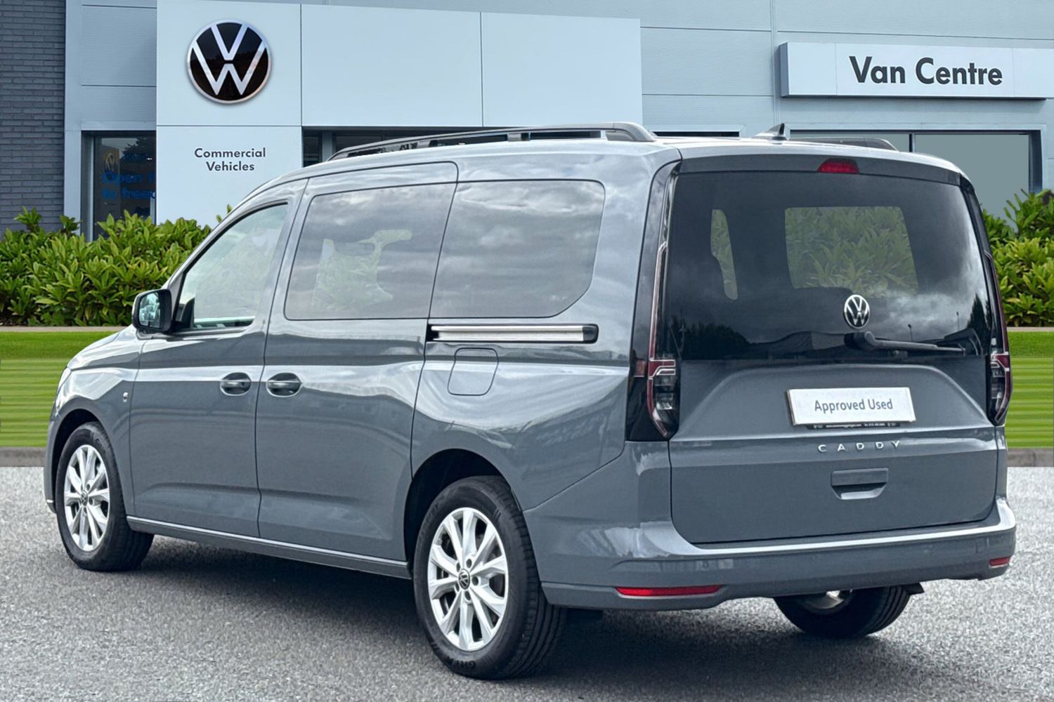 Used Volkswagen Caddy Maxi 2024 for sale - 76047302: Photo 2
