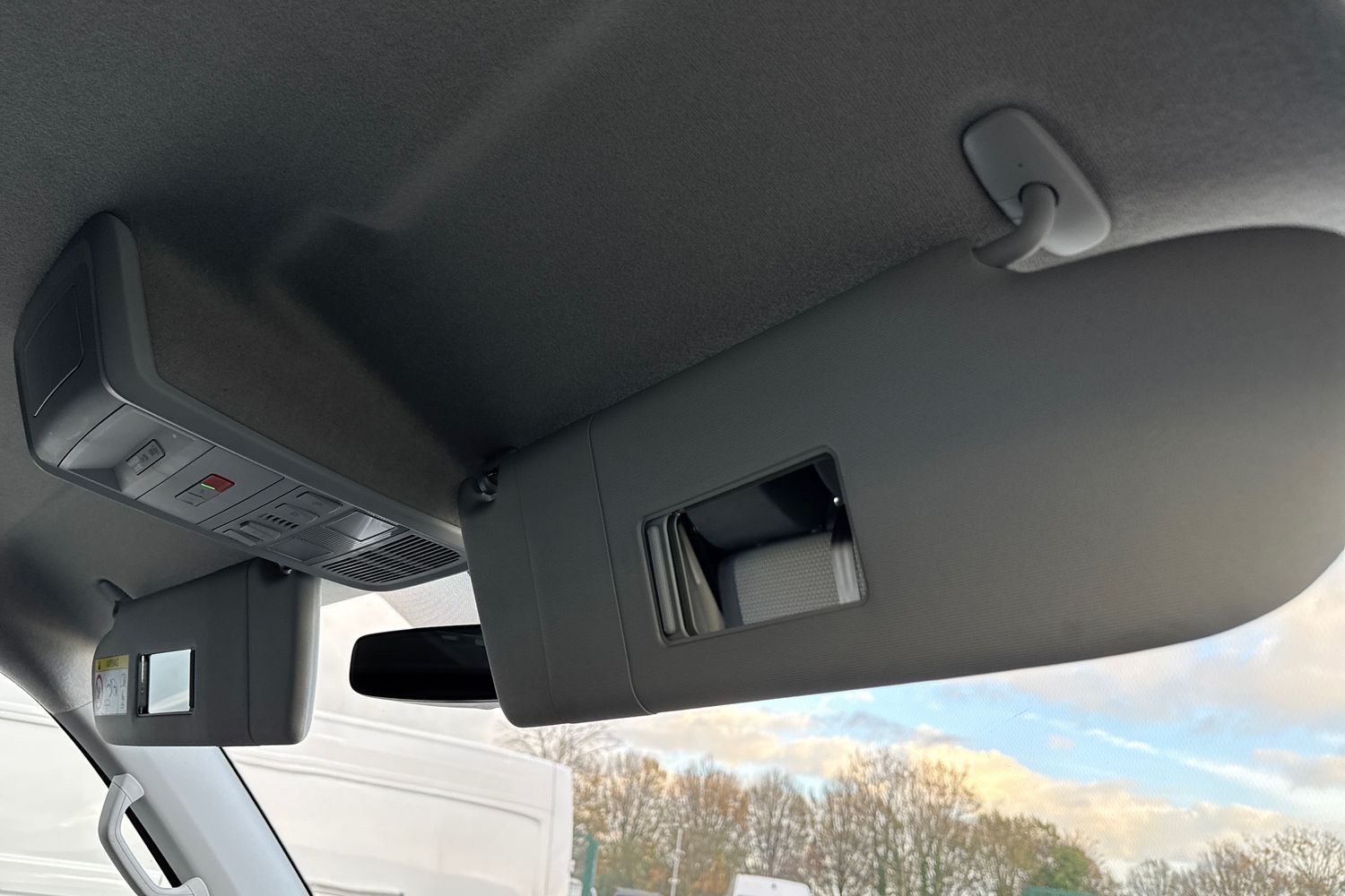 Used Volkswagen Transporter 2024 for sale - 76576213: Photo 45