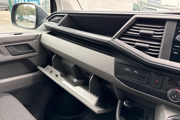 Used Volkswagen Transporter 2024 for sale - 76272469: Photo 34