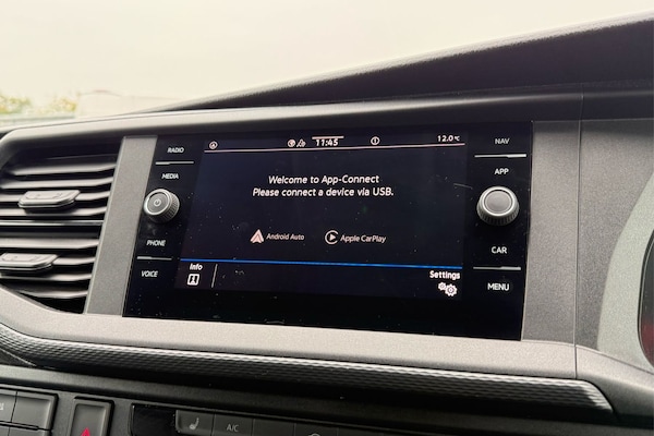 Used Volkswagen Transporter 2024 for sale - 76272469: Photo 50