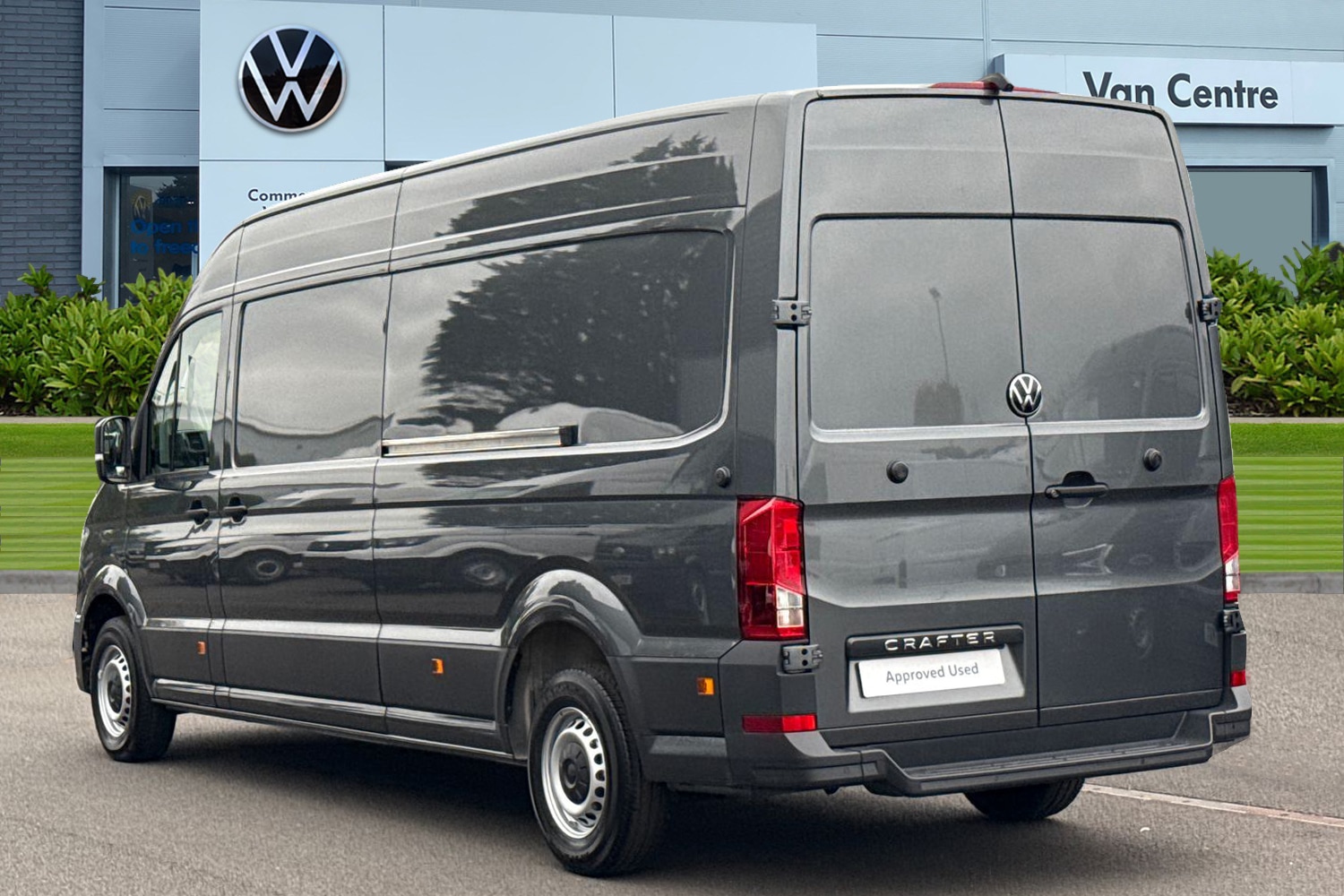 Used Volkswagen Crafter 2025 for sale - 76985277: Photo 2