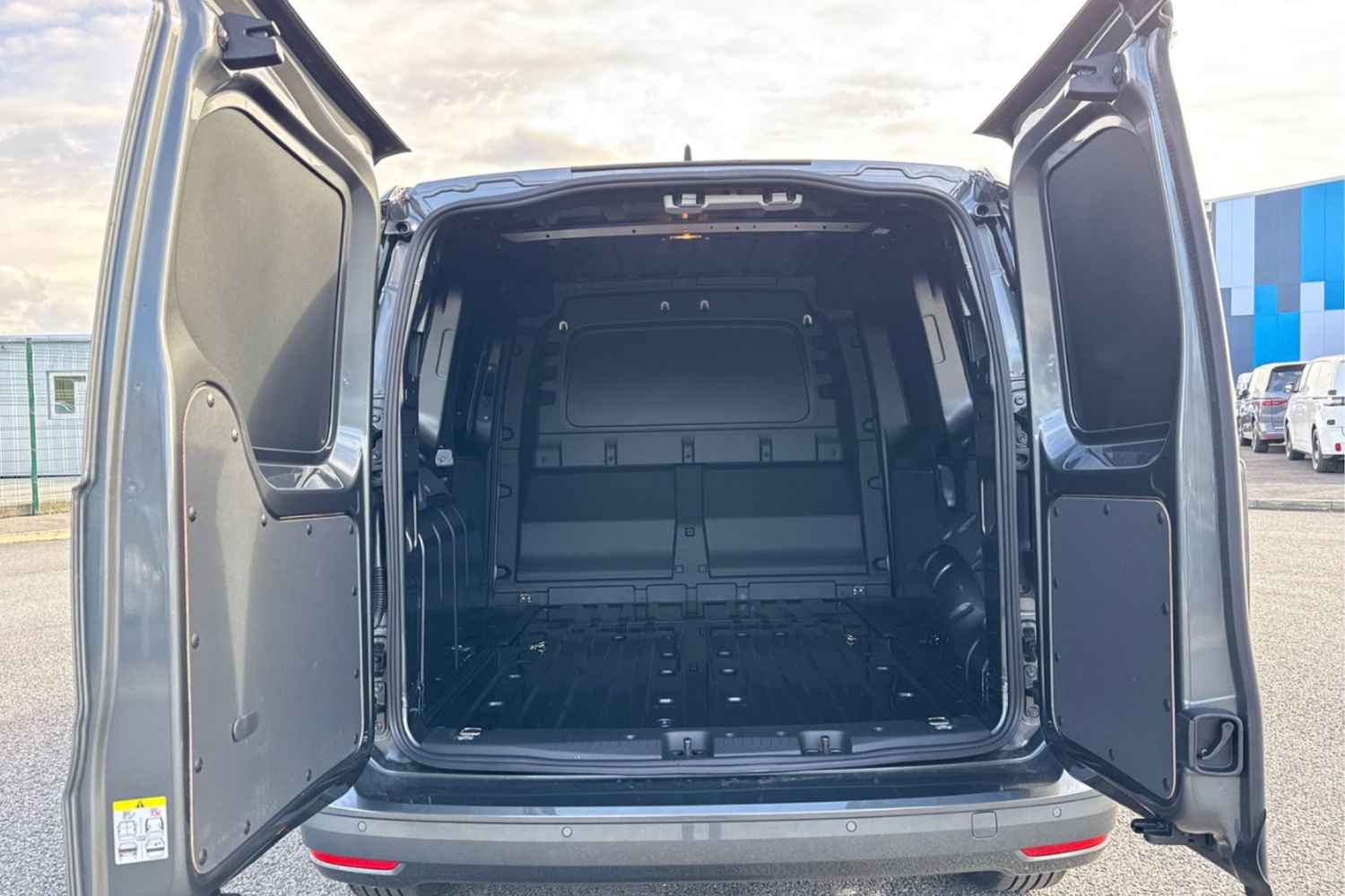 Used Volkswagen Caddy 2025 for sale - 76438864: Photo 6