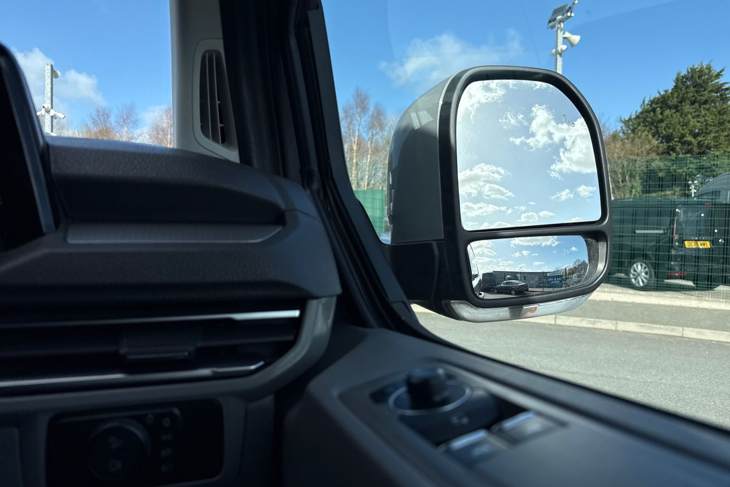 Used Volkswagen Transporter 2025 for sale - 77834780: Photo 21