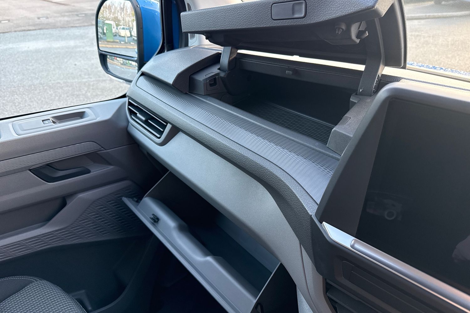 Used Volkswagen Transporter 2025 for sale - 77026499: Photo 33