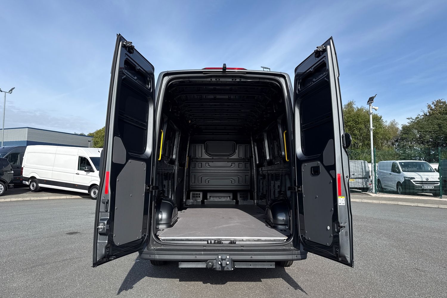 Used Volkswagen Crafter 2025 for sale - 76106866: Photo 6