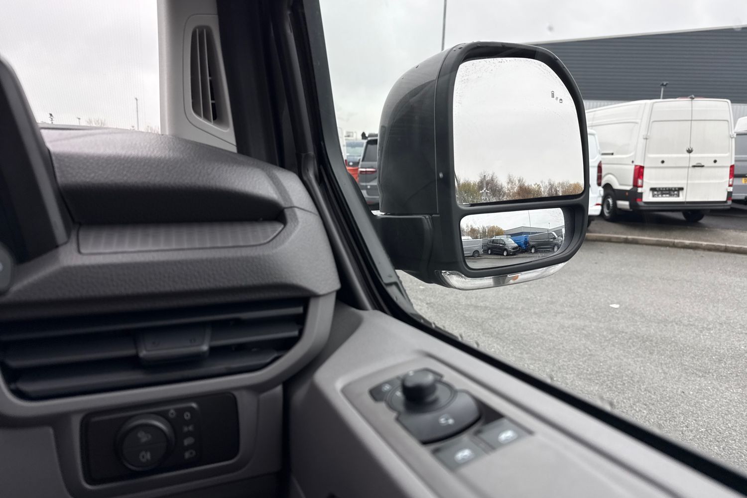 Used Volkswagen Transporter 2025 for sale - 77014029: Photo 20