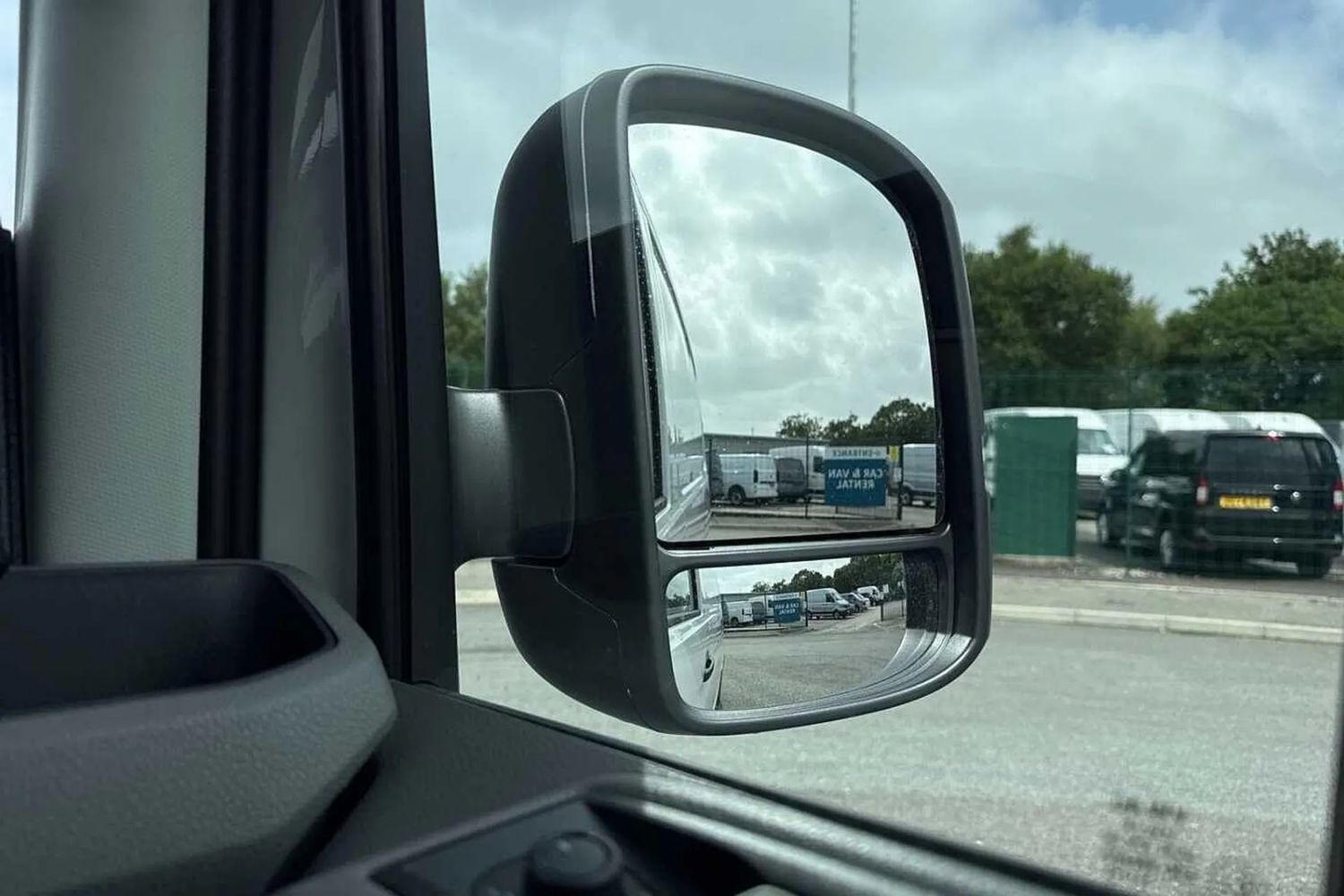 Used Volkswagen Crafter 2025 for sale - 76805296: Photo 20