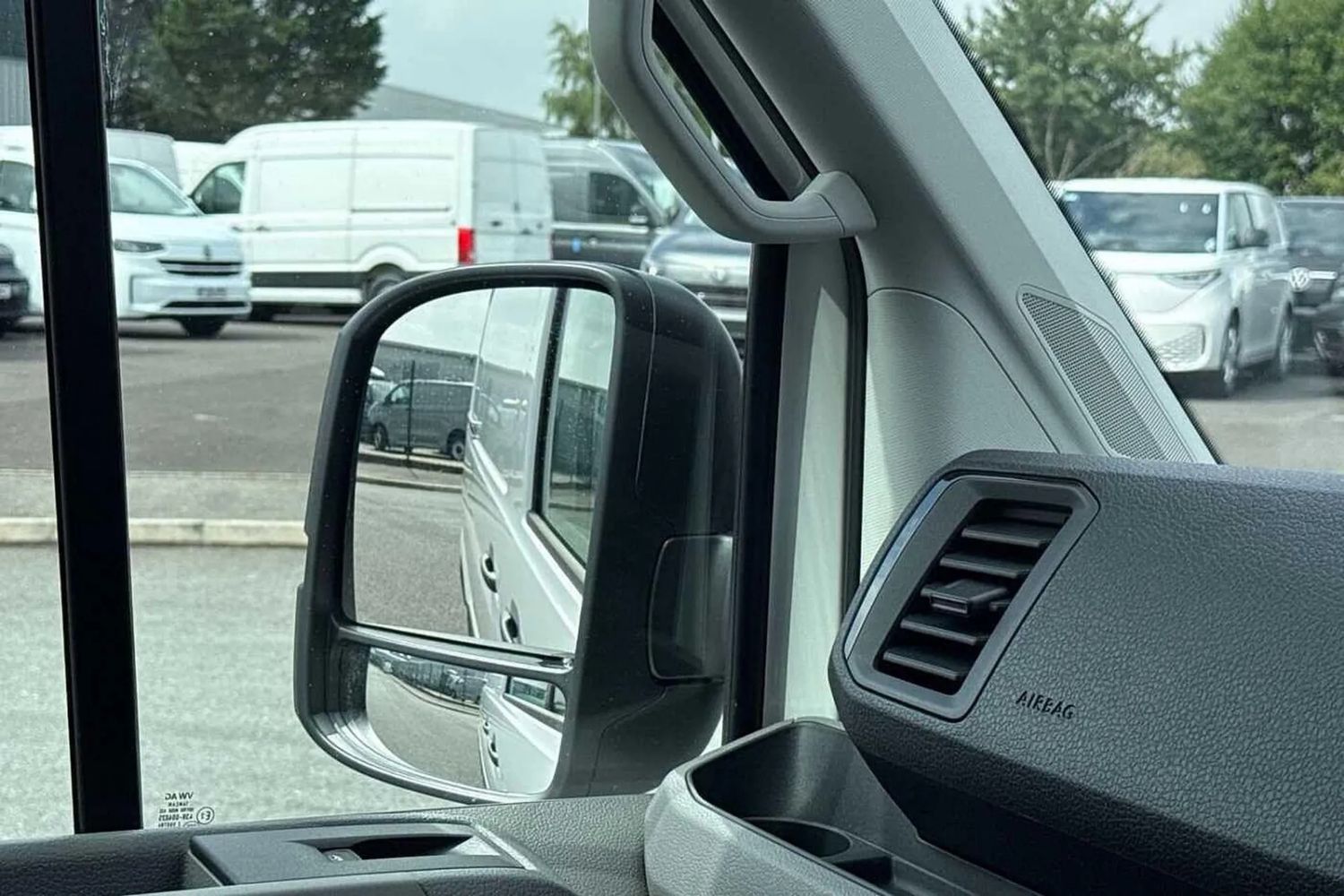 Used Volkswagen Crafter 2025 for sale - 76805296: Photo 57