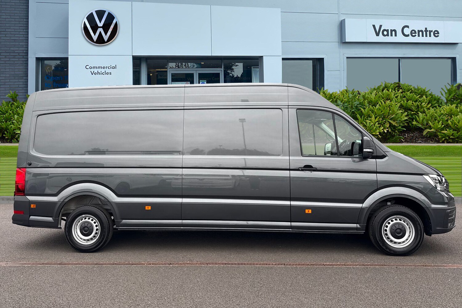 Used Volkswagen Crafter 2025 for sale - 76438837: Photo 3