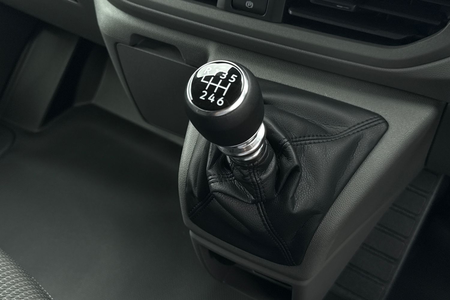 Used Volkswagen Transporter 2025 for sale - 77014019: Photo 22