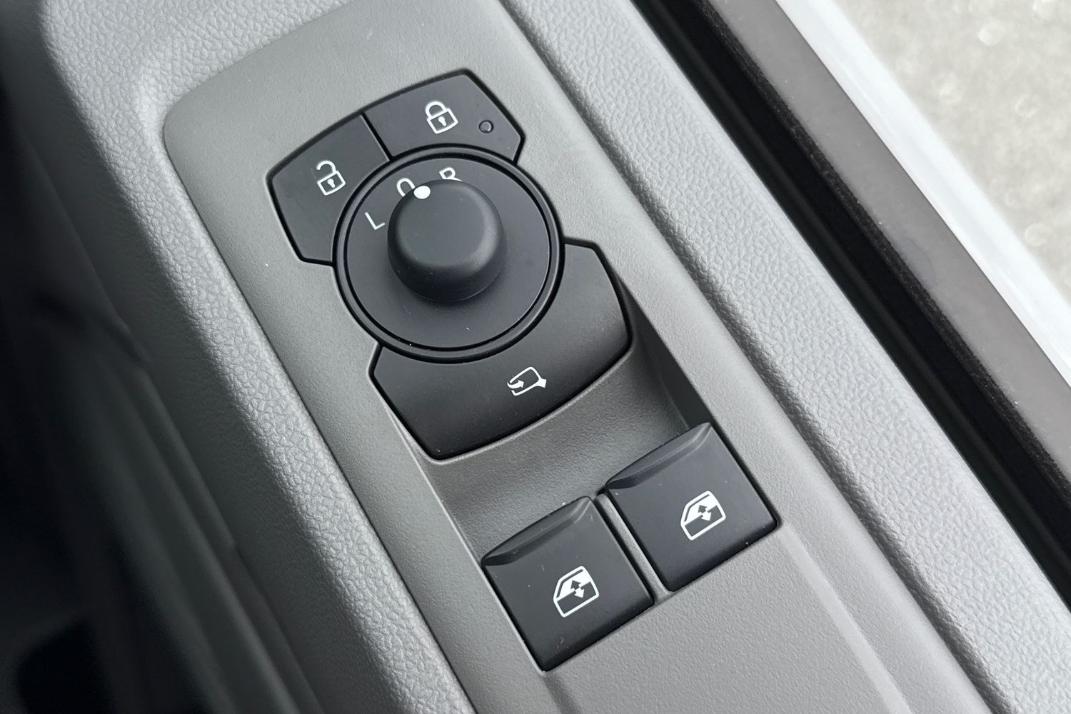 Used Volkswagen Transporter 2025 for sale - 77014019: Photo 34