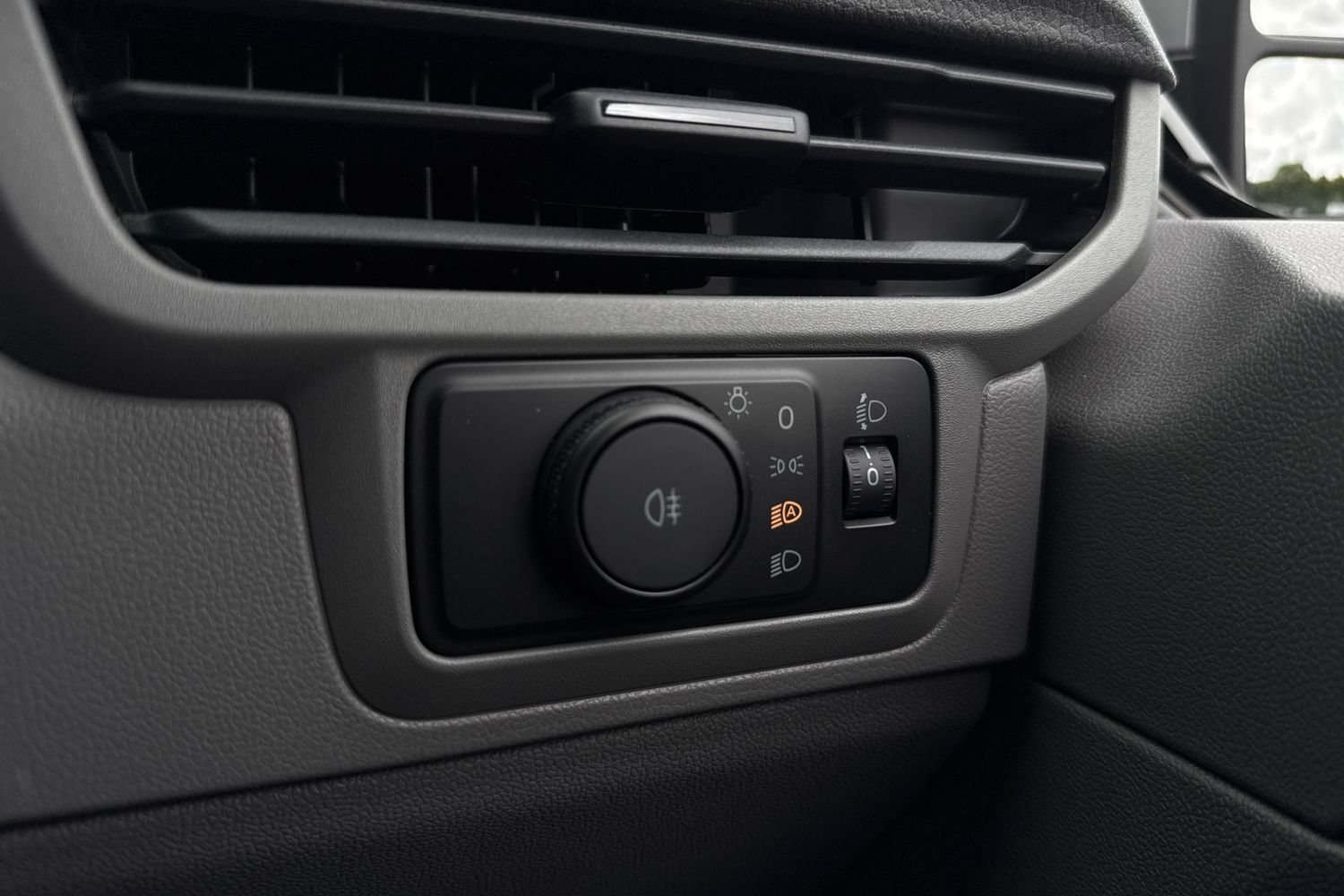 Used Volkswagen Transporter 2025 for sale - 77014019: Photo 35