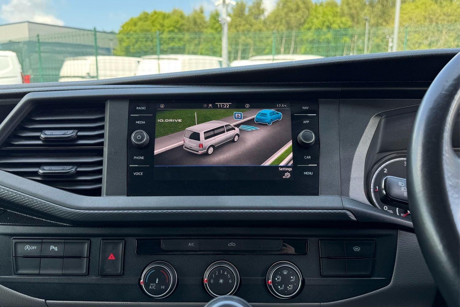 Used Volkswagen Transporter 2024 for sale - 77742195: Photo 47