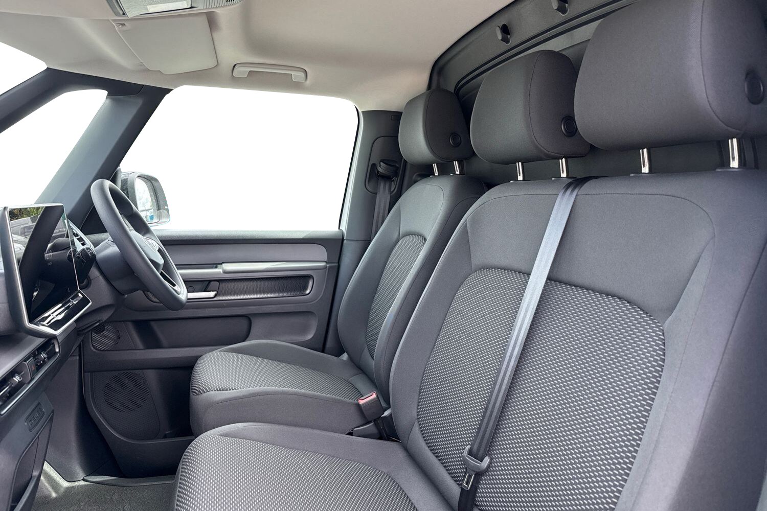 Used Volkswagen ID. Buzz Cargo 2025 for sale - 77037388: Photo 15