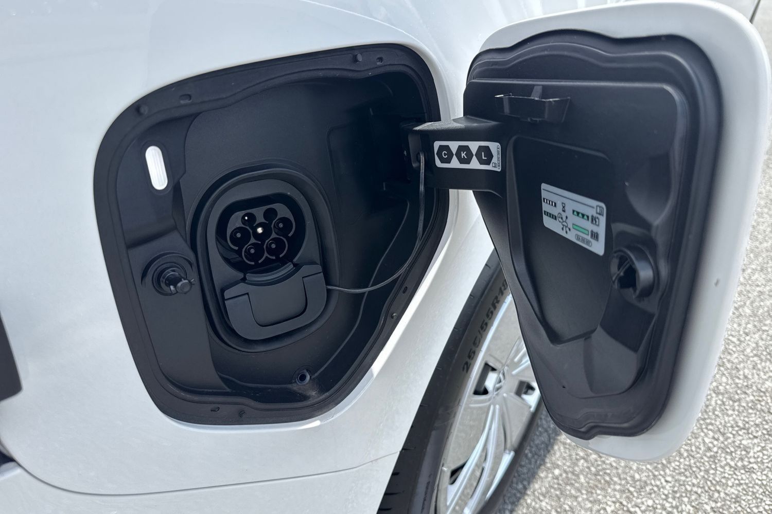 Used Volkswagen ID. Buzz Cargo 2025 for sale - 77037388: Photo 24