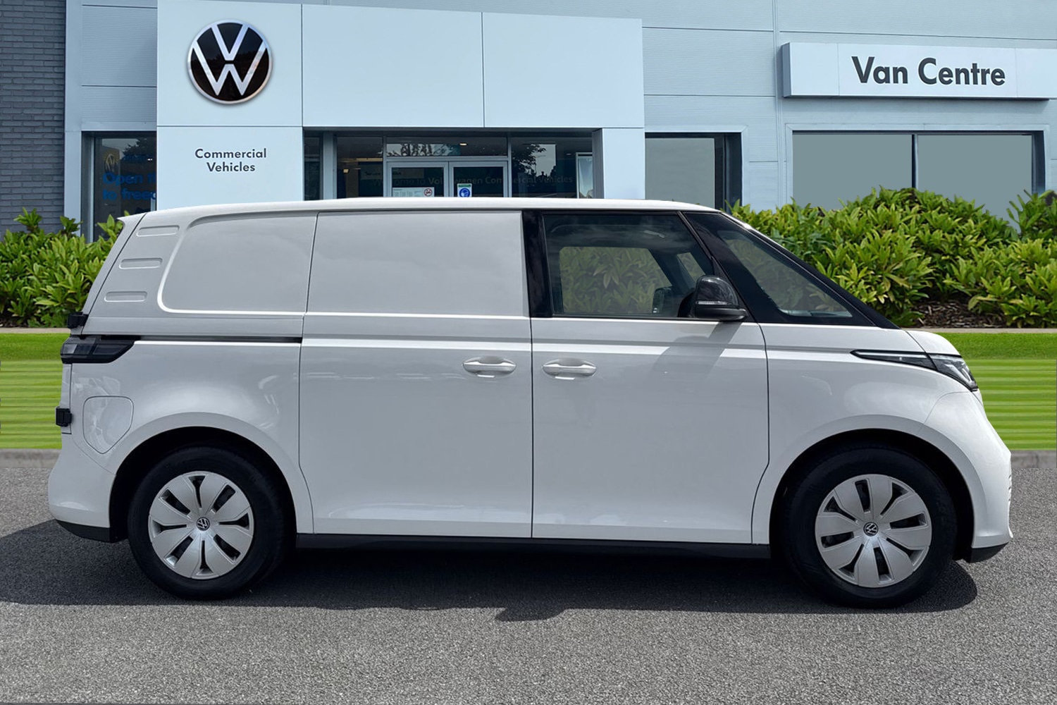 Used Volkswagen ID. Buzz Cargo 2025 for sale - 77037388: Photo 3