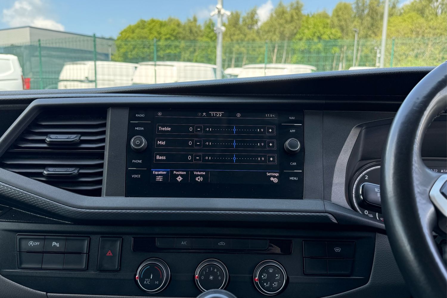 Used Volkswagen Transporter 2024 for sale - 77628615: Photo 48