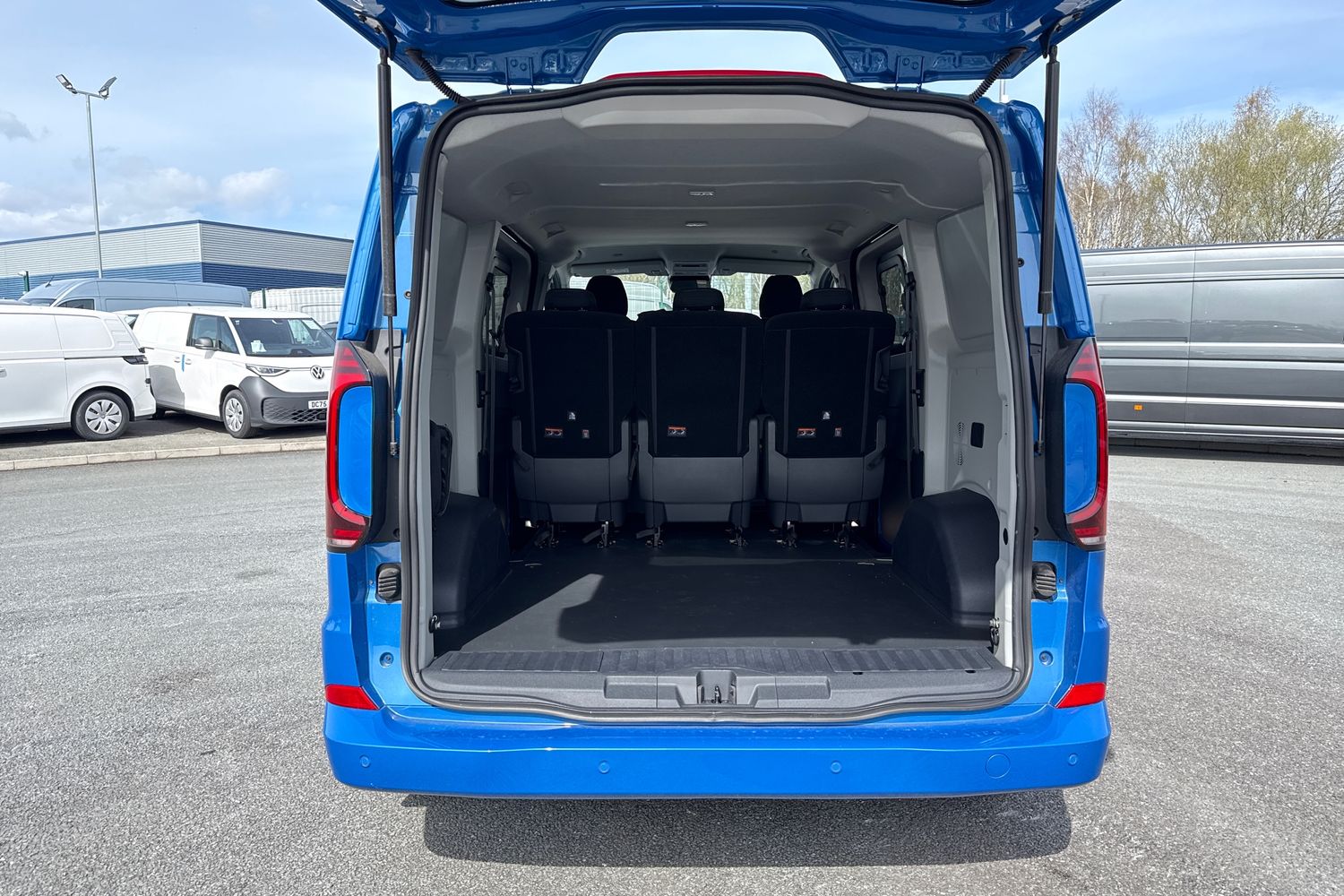 Used Volkswagen Transporter 2025 for sale - 78209511: Photo 7