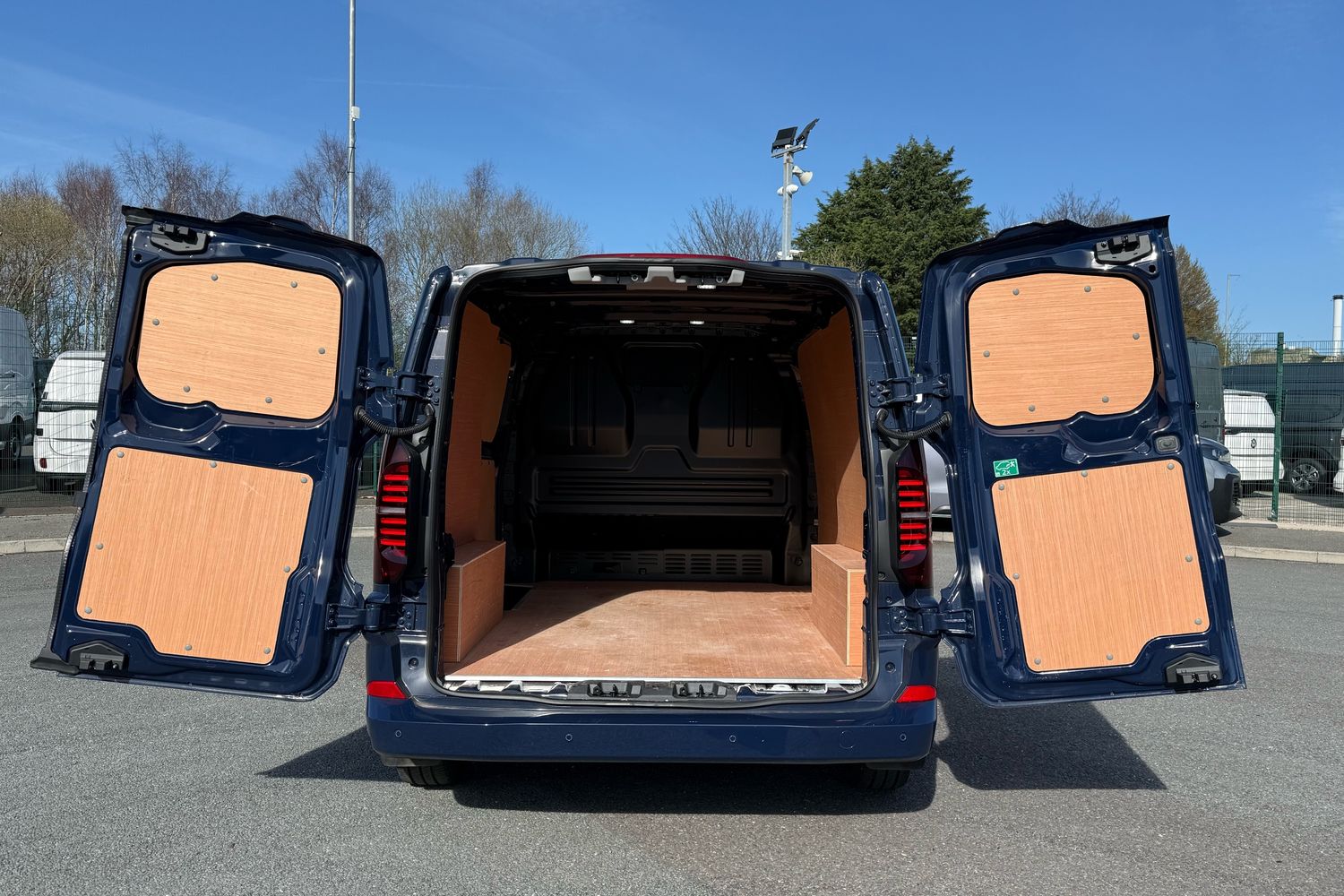 Used Volkswagen Transporter 2025 for sale - 77919358: Photo 6