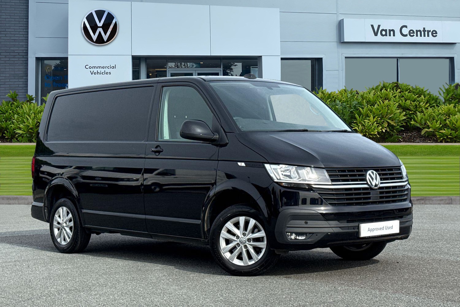 Used Volkswagen Transporter 2024 for sale - 76739593: Photo 1