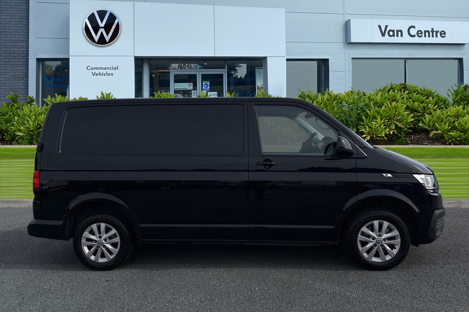 Used Volkswagen Transporter 2024 for sale - 76739593: Photo 3