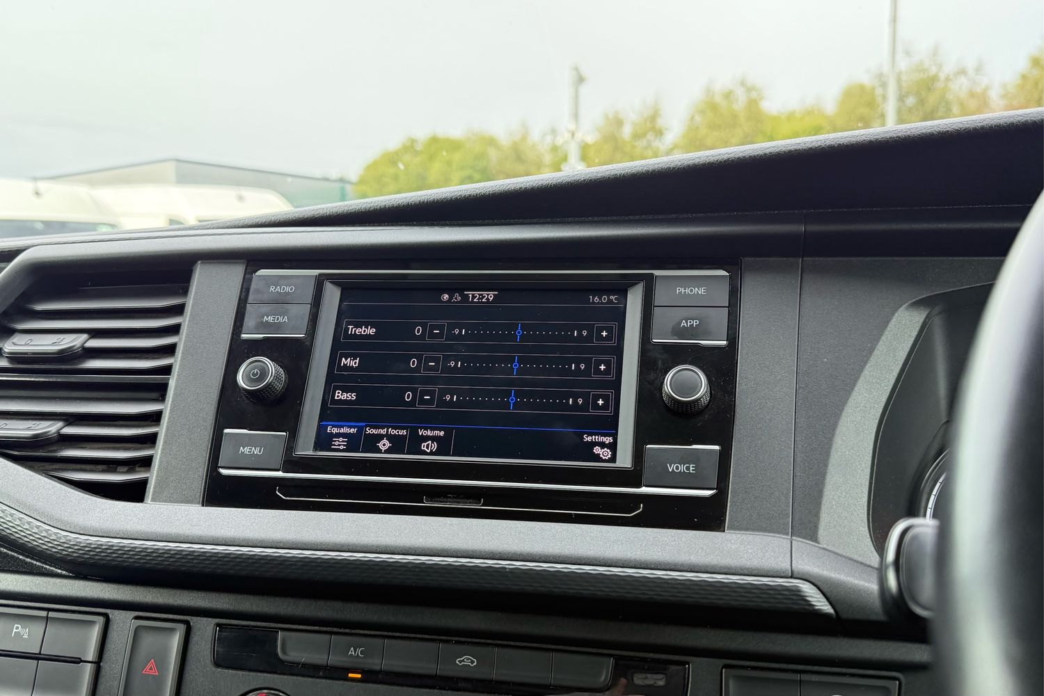 Used Volkswagen Transporter 2024 for sale - 76739593: Photo 50