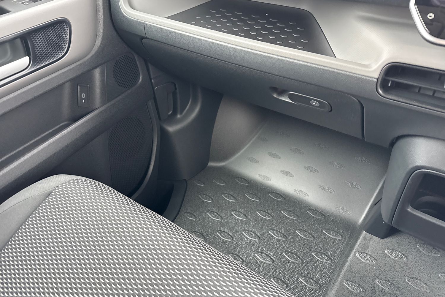 Used Volkswagen ID. Buzz Cargo 2026 for sale - 77890654: Photo 19