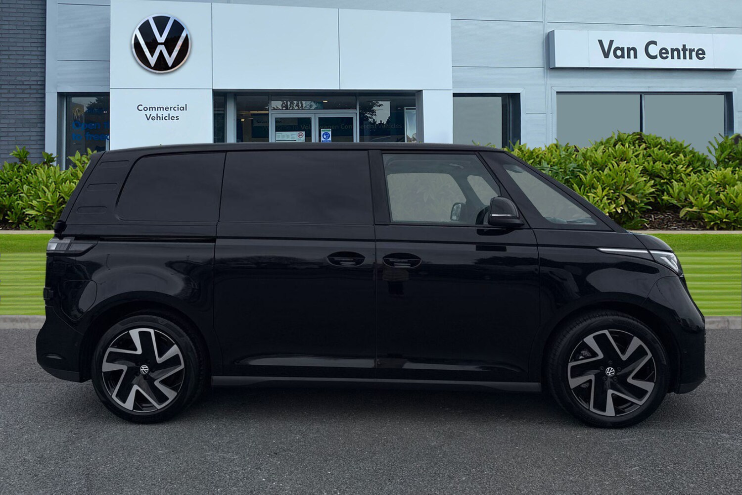 Used Volkswagen ID. Buzz Cargo 2026 for sale - 77890654: Photo 3